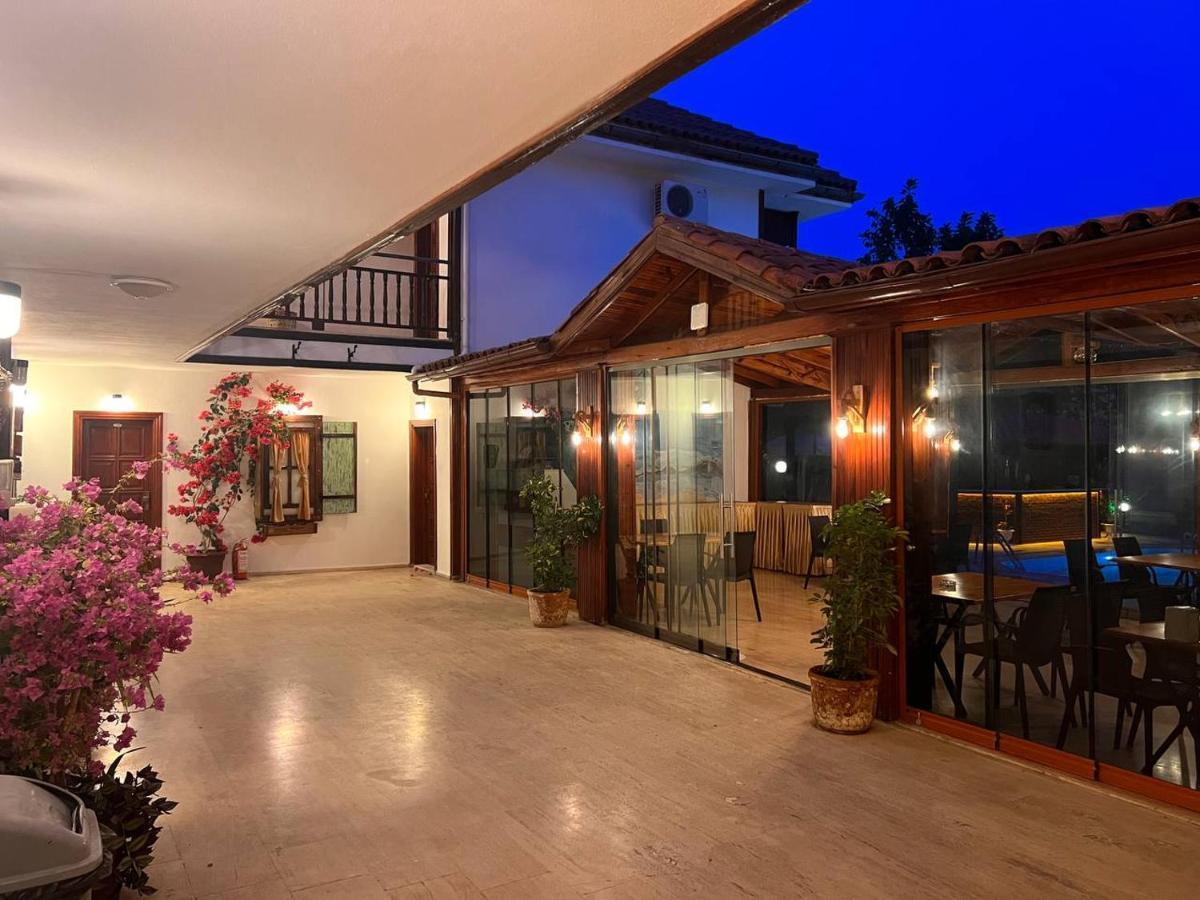 Palma Rosa Hotel Çamyuva Екстериор снимка